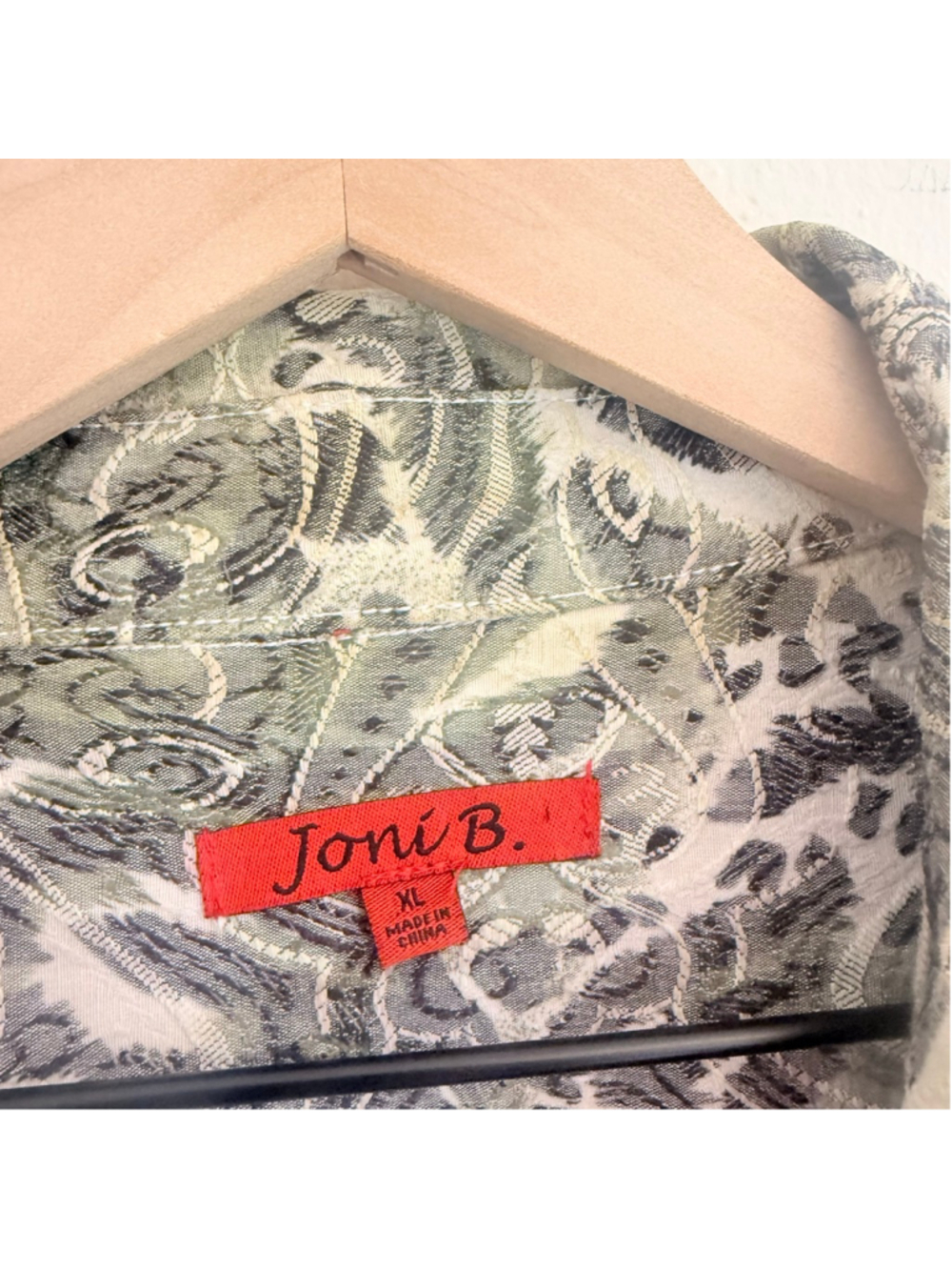 Joni B. Women's White/Gray Paisley Utility Jacket Size XL - Picture 4 of 6